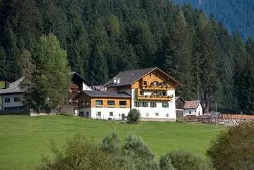 ホテル Gasthof Rabenstein