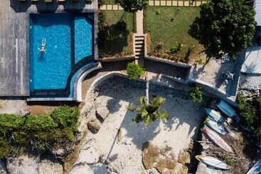 בית מלון כפרי Lembongan Seaview