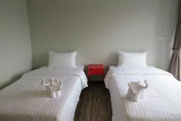 Good Morning Hotel At Takuapa