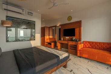 The Hosteller Goa, Mandrem