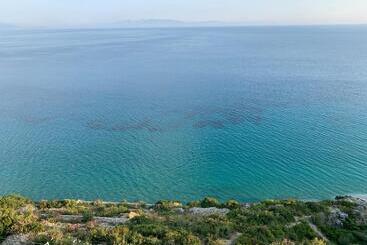 酒店 Odhisea Qeparo