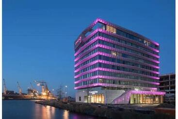 בית מלון כפרי Residence Inn By Marriott Amsterdam Houthavens