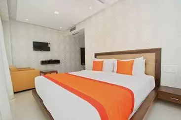 Oyo 10324 Hotel Prince Inn