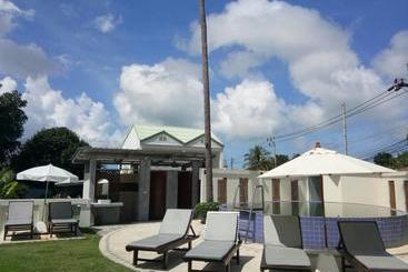 The Corner Transit Hostel