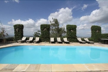 Отель Highlander