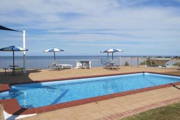 Stansbury Holiday Motel