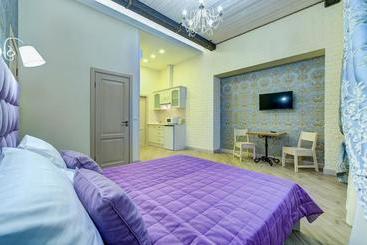 בית מלון כפרי Guest Rooms At Chaykovskogo 22