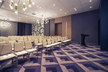 בית מלון כפרי Mercure Saransk Center