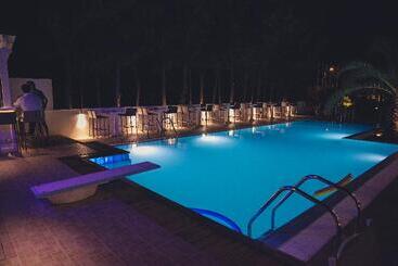 Hotell Philippos Livadeia