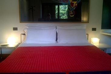 Hotel B&b La Casa Rosa Suite