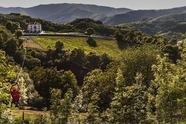 Apartamentos turísticos Cabañas Deluxe Basajaun Basoa By Irrisarri Land