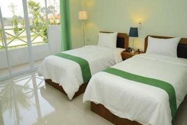 Hotel Ingmoon Riverside Resort And Spa