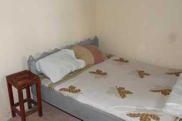 ホテル Nyamkwi White Sands