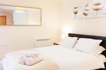 Hotel The Paramount By Esa