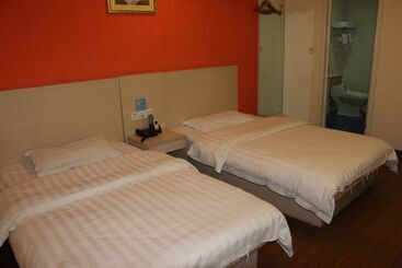 Отель Yixin Business