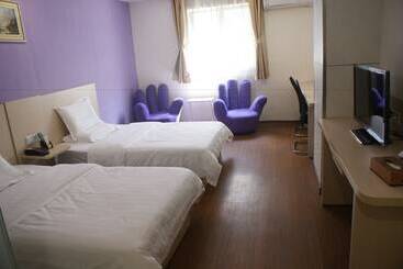 Отель Yixin Business