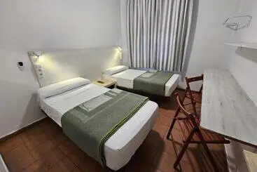 هتل Casa De Huéspedes Almansa