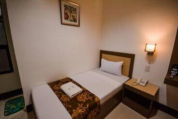 בית מלון כפרי Drigg S Suites