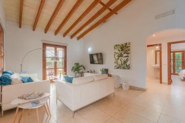 Hotel Villa Finca Dels Horts