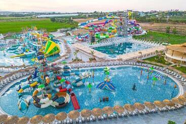 Hotel Dream Fun World