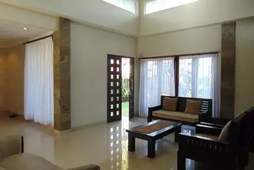 Hotel Baik Baik Homestay