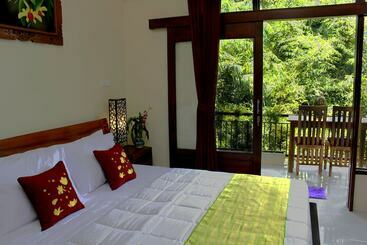 فندق Manwarsa Guest House