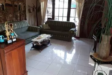 ホテル Villa Yukie Senggigi