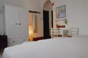 Hotel Alma Mater B&b