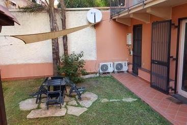 בית מלון כפרי Incentro Apartments