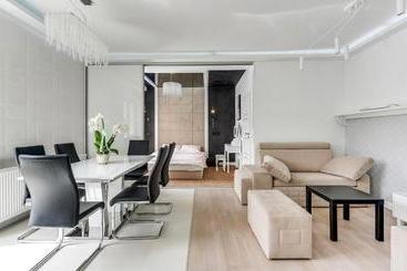 בית מלון כפרי Dom & House Apartments Glamour Sopot