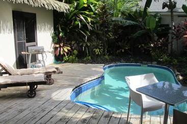 هتل Rendezvous Villas