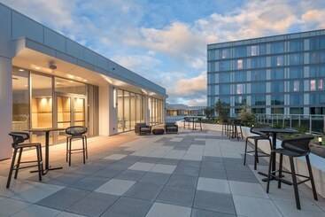 ホテル The Summit