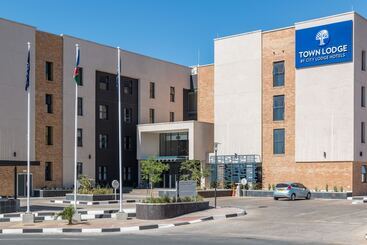 هتل Town Lodge Windhoek, Namibia