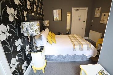 Hotel Alltavona House