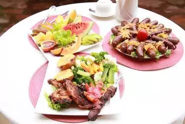 Hotel Sinai Suites