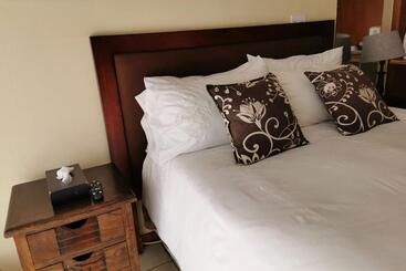 호텔 Somona Guest House