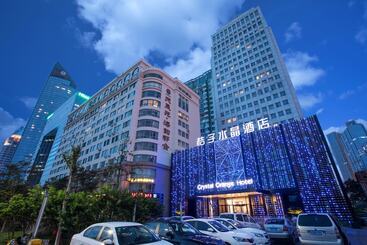 Апартаменты Orange Crystal Hotel Wusi Square Seaview