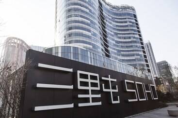 Hotelli Sanlitun Mark Jacobs Boutique