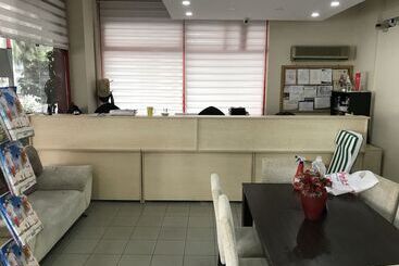 هتل Adana Hostel 1