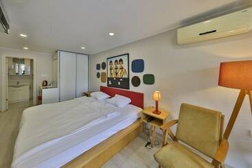 Village Park Resort And Spa Otel