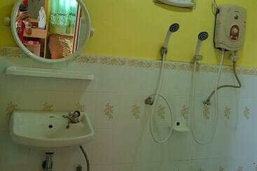 فندق Khunya Resort Riverkwai