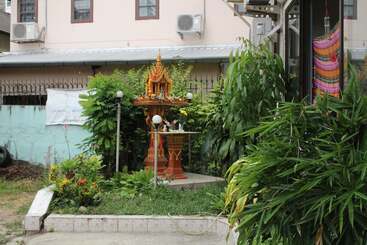 فندق Saeng Chan Apartment