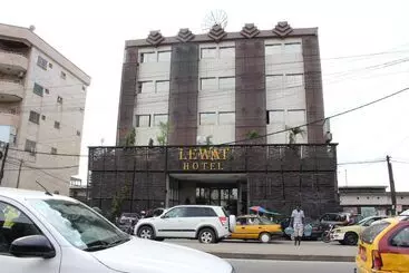 Hôtel Lewat
