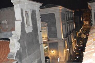 فندق Bed, Book & Breakfast Landolina