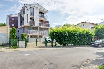 Dom & House   Apartments Sunrise