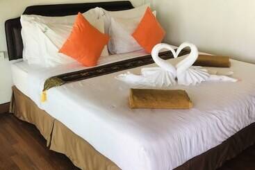 酒店 Chareena Hill Beach Resort