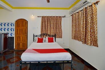 Hotelli Anna Mews Guest House