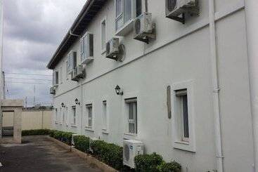 هتل Capitalinn Plus