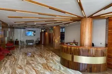 Murex Plaza Hotel & Suites