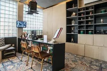 M Boutique Hostel